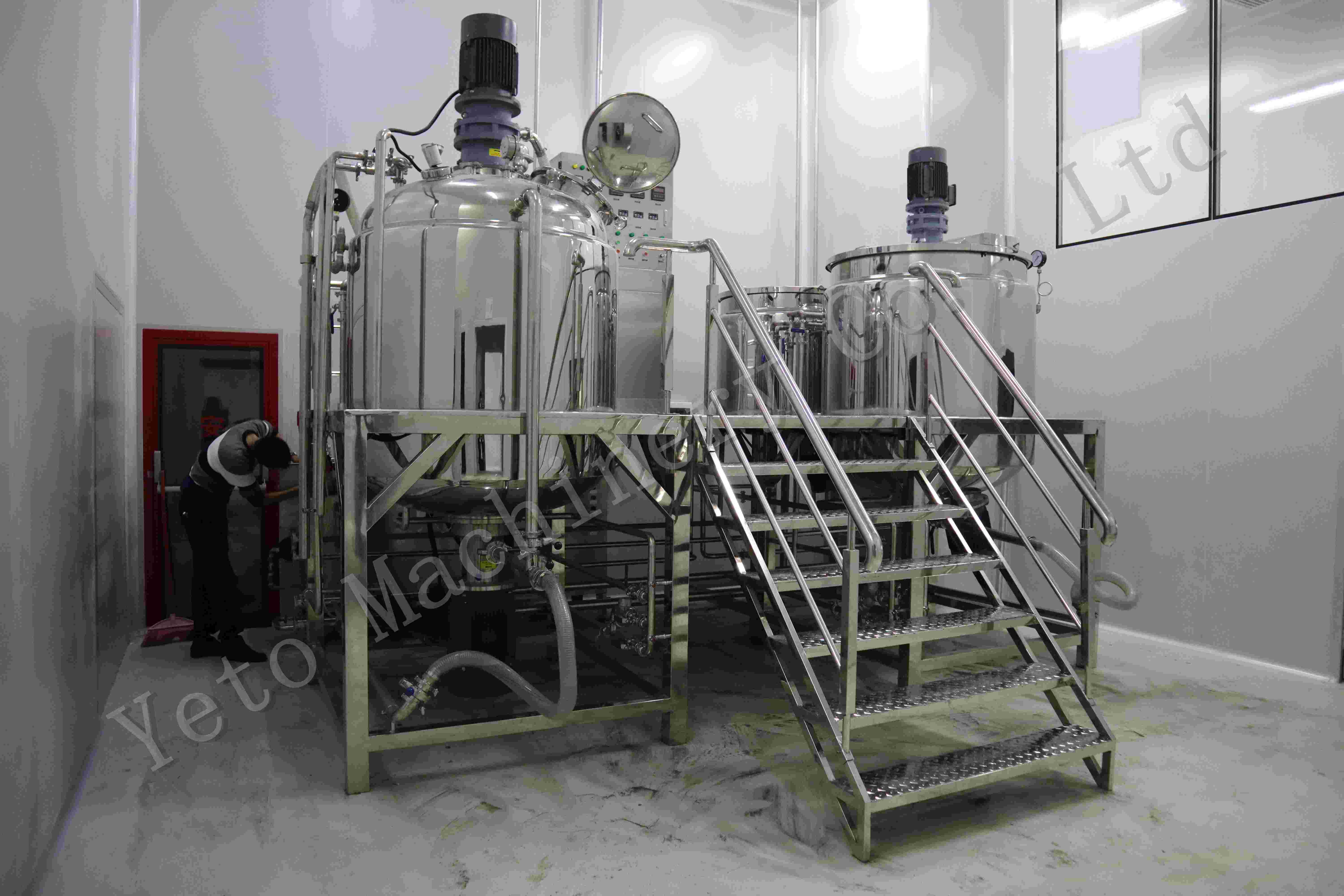 จุดสําหรับความสนใจในการใช้อิมัลชันสูญญากาศ Homogenizing สําหรับอุปกรณ์เครื่อง...